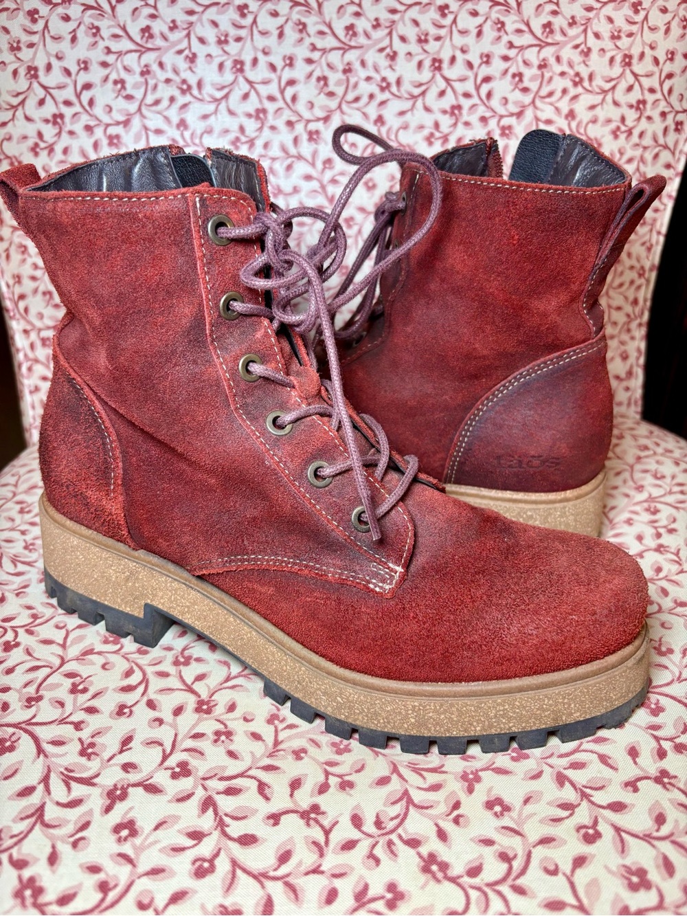 Taos Footwear Red Suede Main Street Boot
